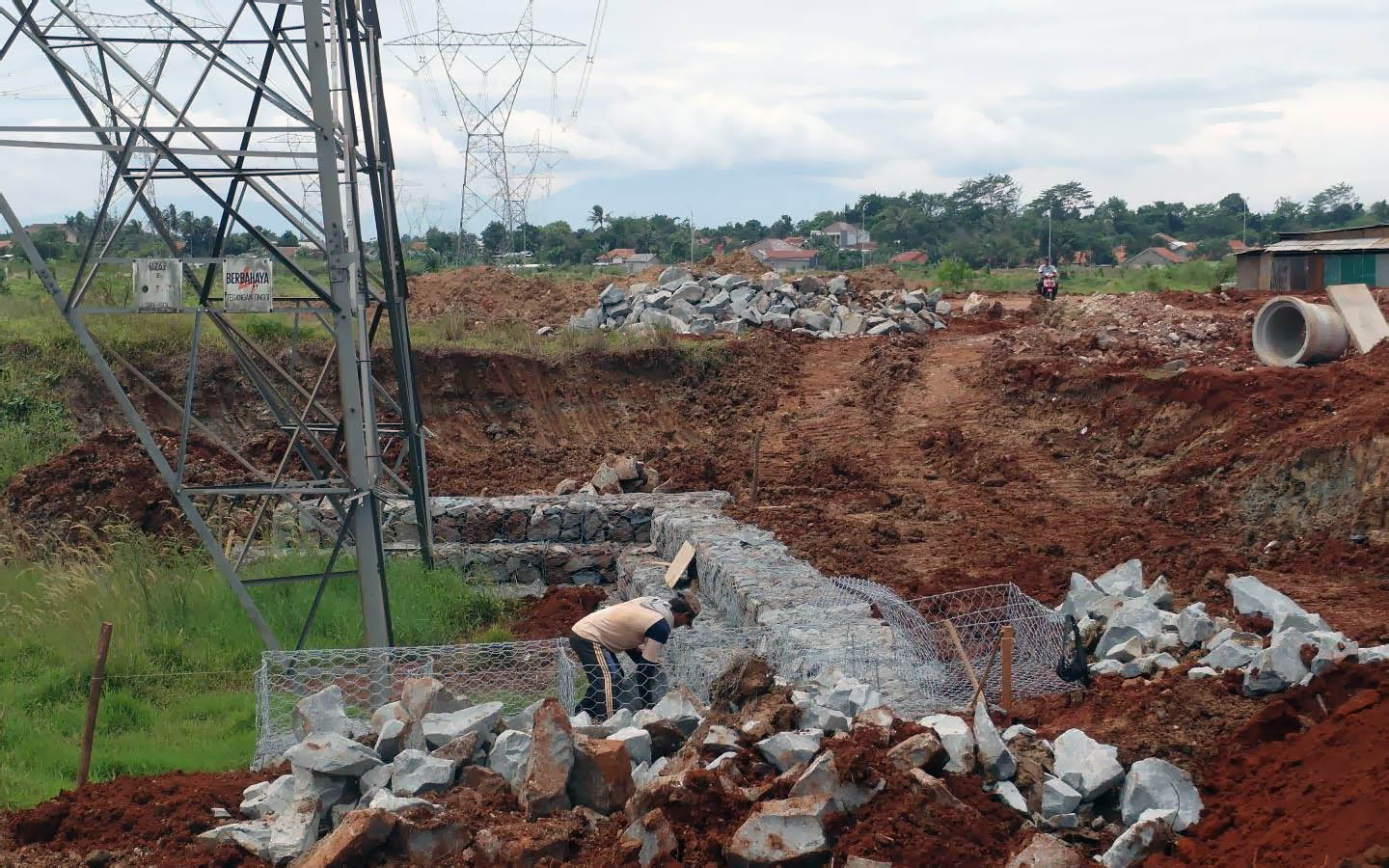 Pekerjaan Jalan dan Saluran Cluster Anarta House