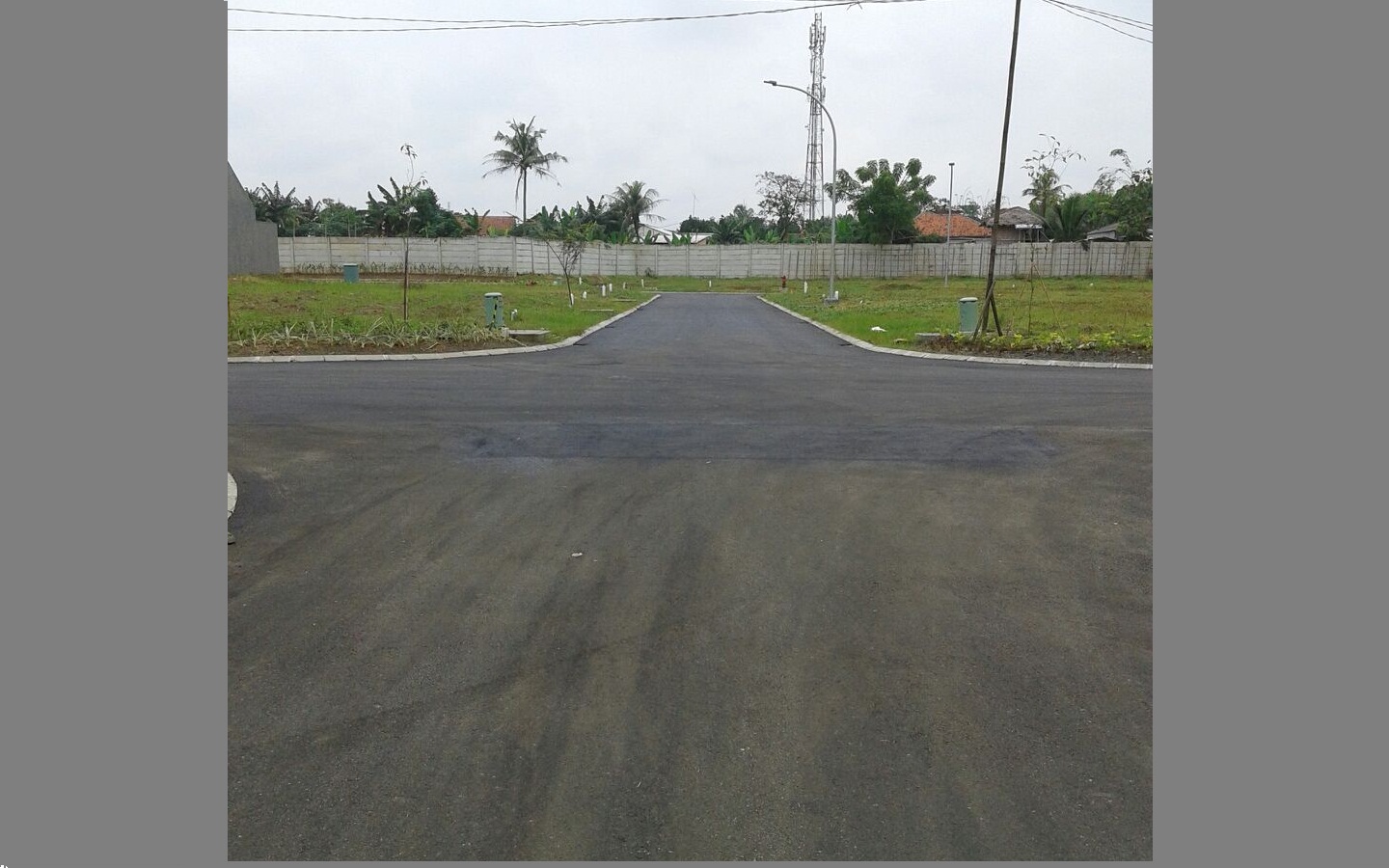 Pekerjaan Pengaspalan Jalan Cluster Fresco Citra Raya
