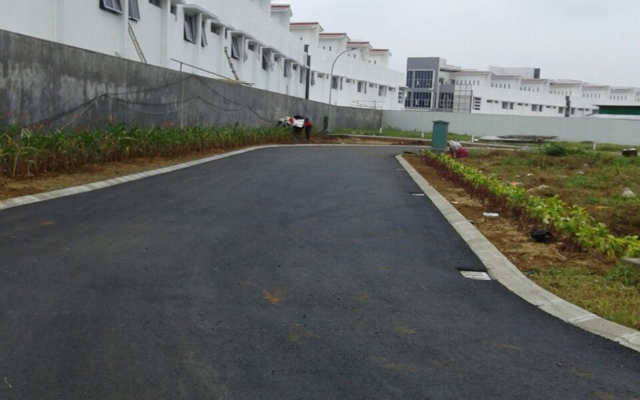 Pekerjaan Pengaspalan Jalan Cluster Fresco Citra Raya