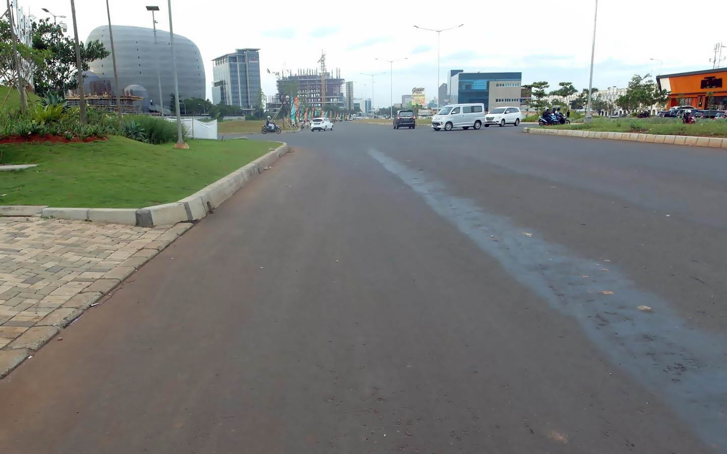 Pelebaran Jalan Boulevard ROW 33