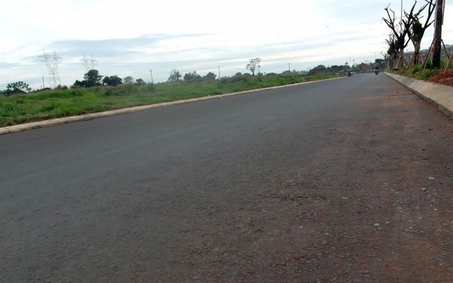 Pelebaran Jalan dan Saluran ROW 6